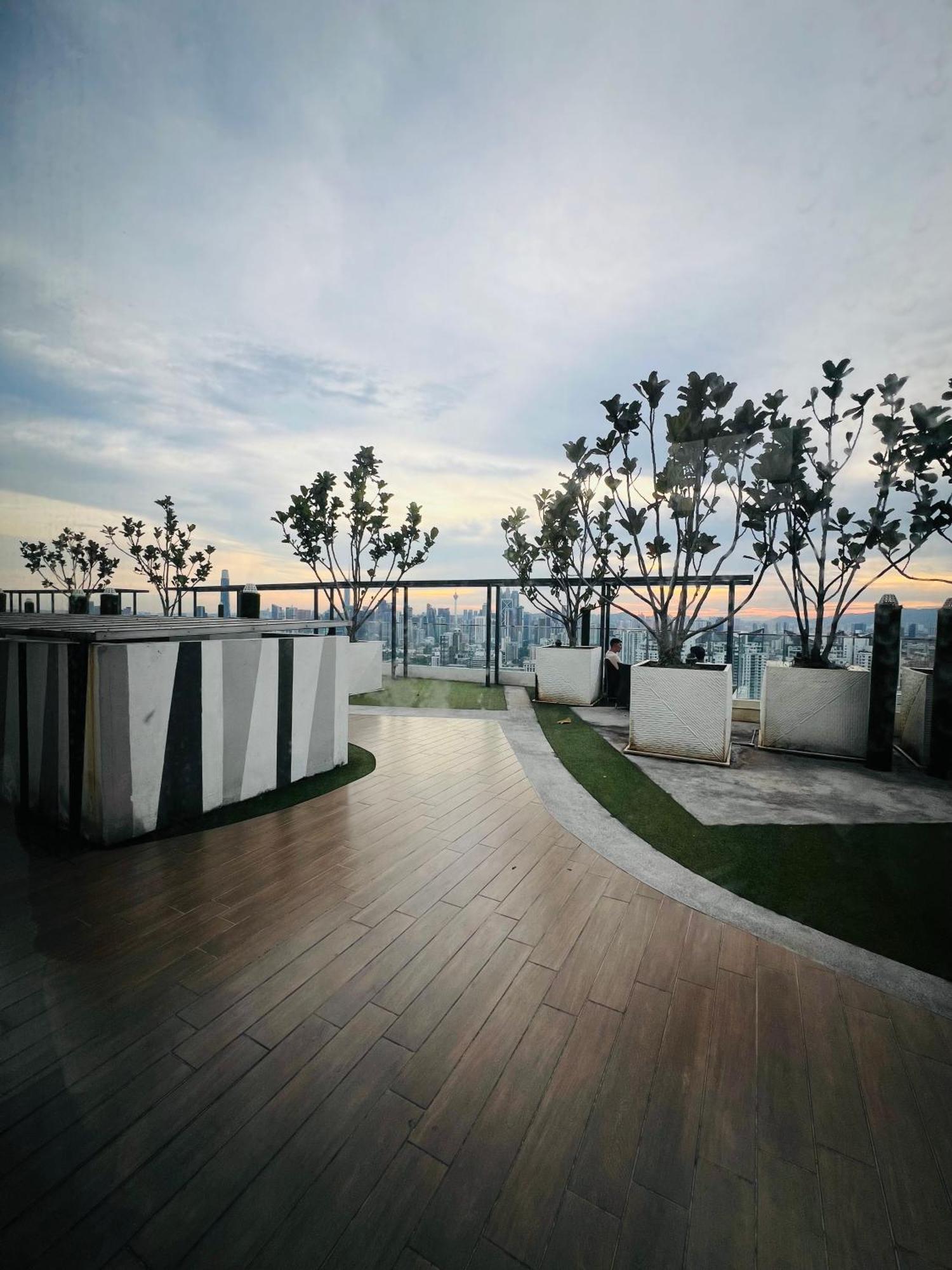 Reizz Residence By Elysium كوالالمبور المظهر الخارجي الصورة