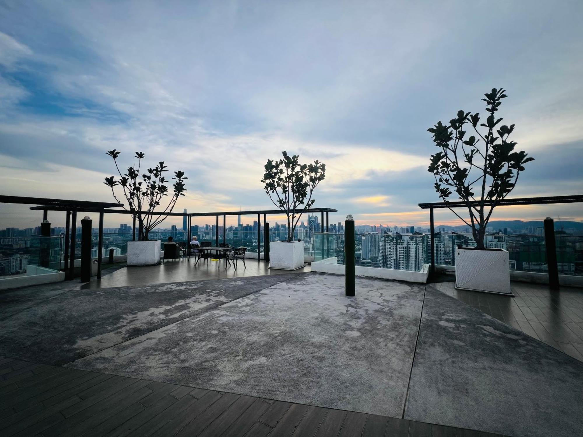 Reizz Residence By Elysium كوالالمبور المظهر الخارجي الصورة