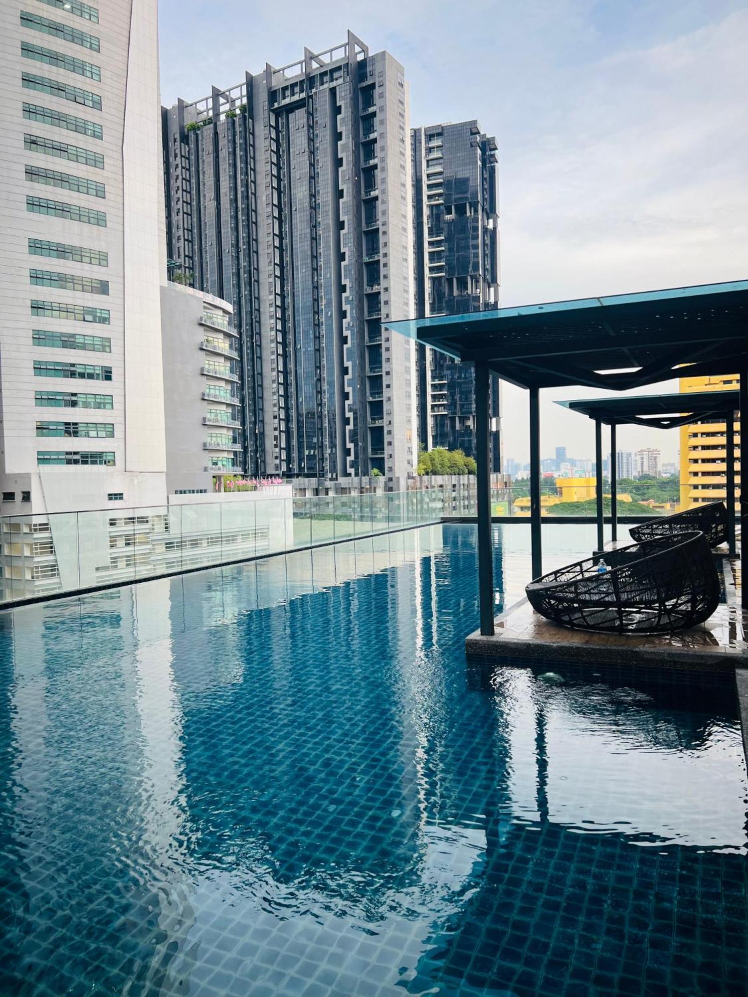 Reizz Residence By Elysium كوالالمبور المظهر الخارجي الصورة
